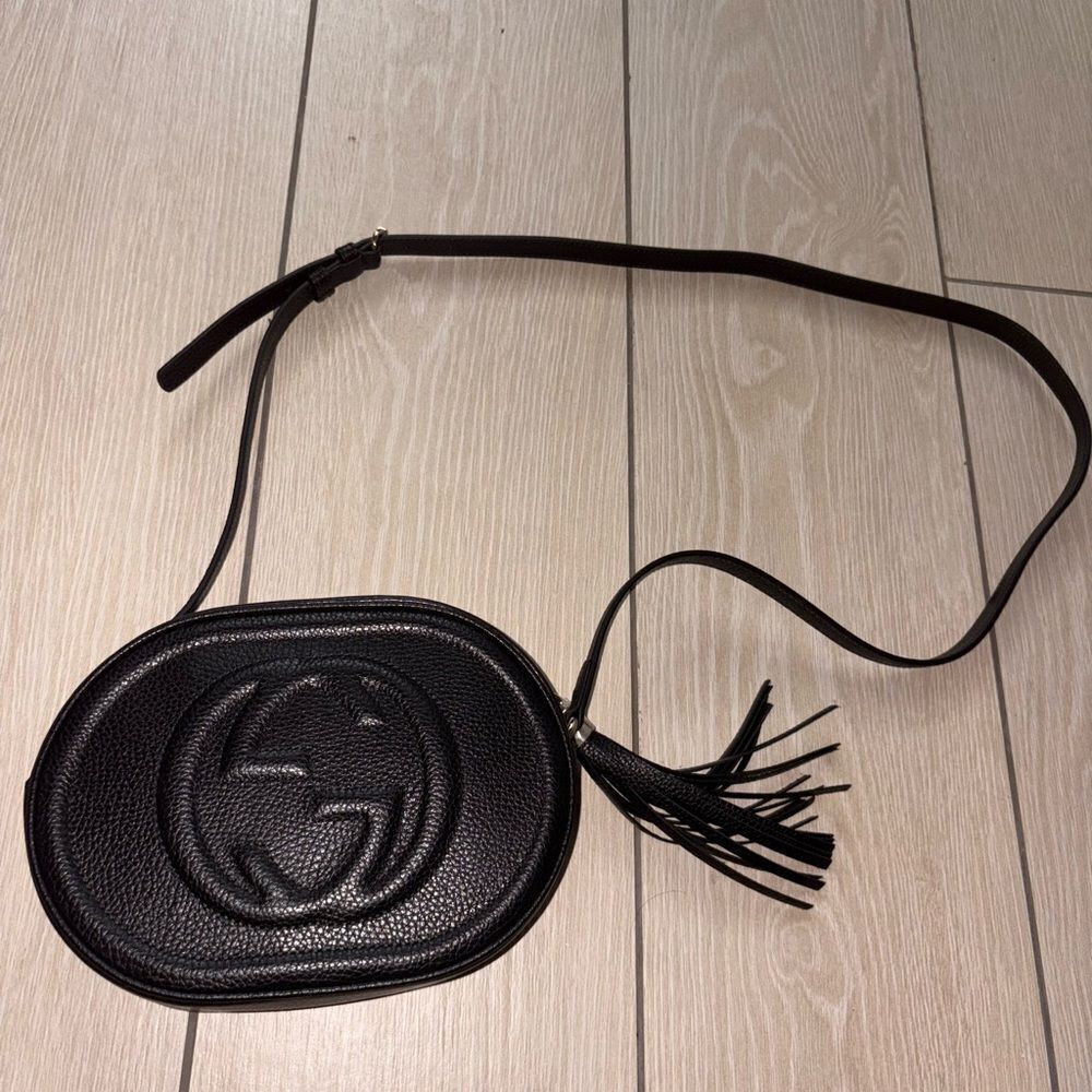 Brand new Gucci Black Leather Crossbody Bag comes with dustbag and box - Picture 3 of 13